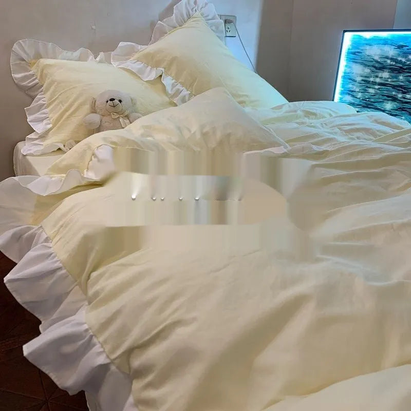 Washed cotton linen four-piece bedding set in solid colour with quilt cover, fitted sheet and pillowcases