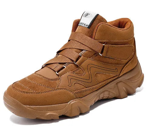Men's canvas lace-up casual shoes in multiple colours with traditional lace-up closure