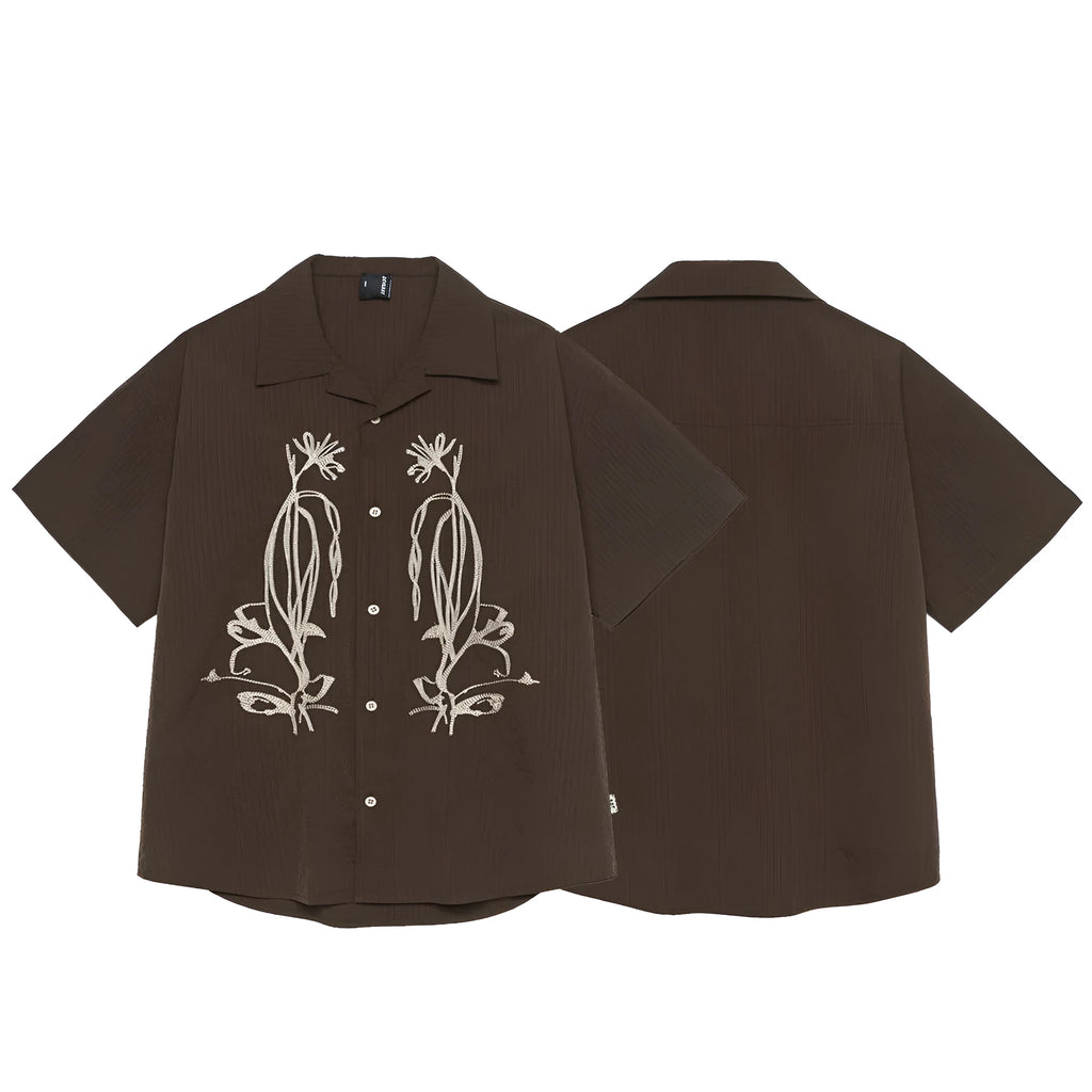 Brown striped Cuban collar short sleeve shirt for outdoor camping.