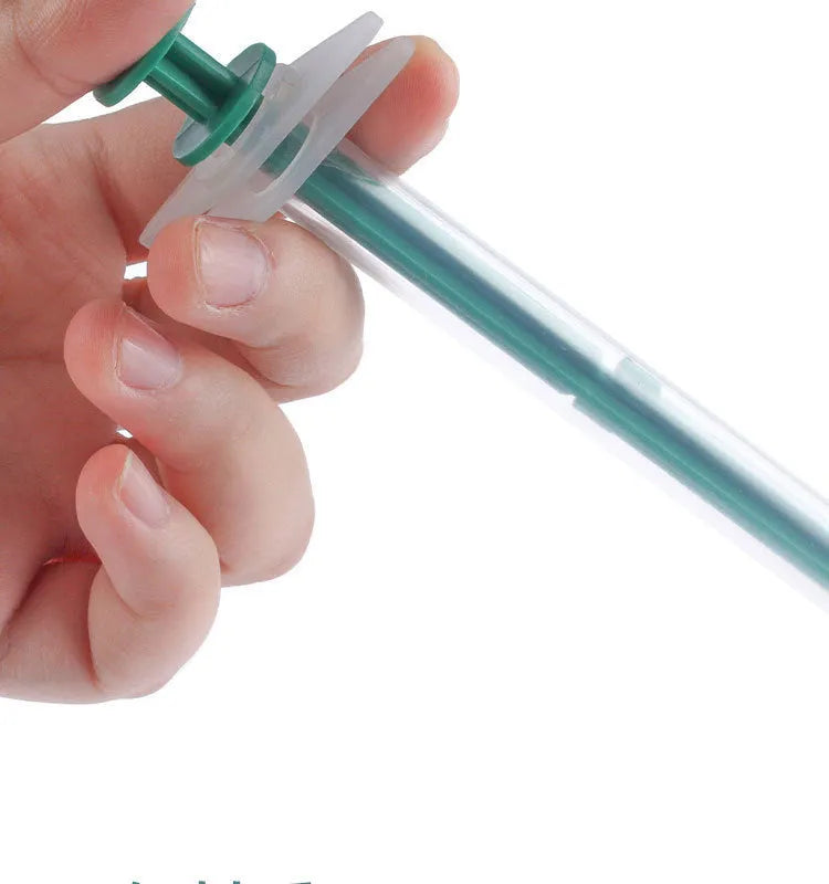 Cat and dog universal syringe medicine feeder in PP and PVC, wet and dry 2 pack for solid and liquid pet medicine