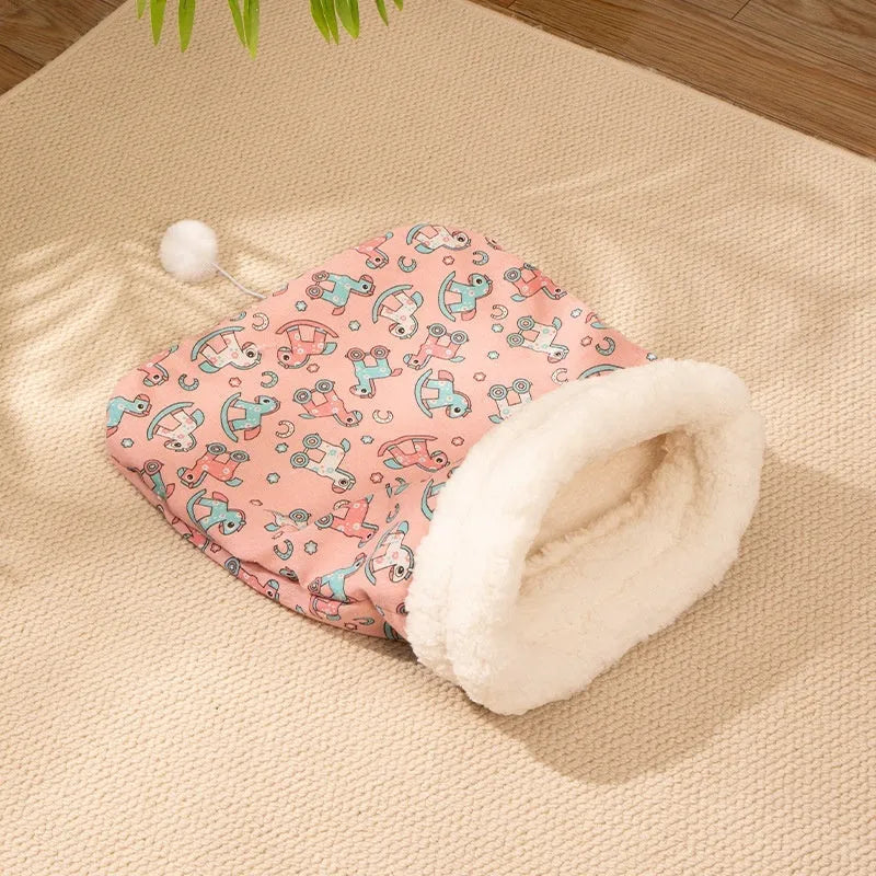 Flannel cat sleeping bag nest with PP cotton filling measuring 50x40cm