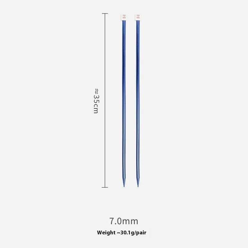 Set of crochet hooks in various sizes from 2.0mm to 9.0mm, each with a protective end cap.