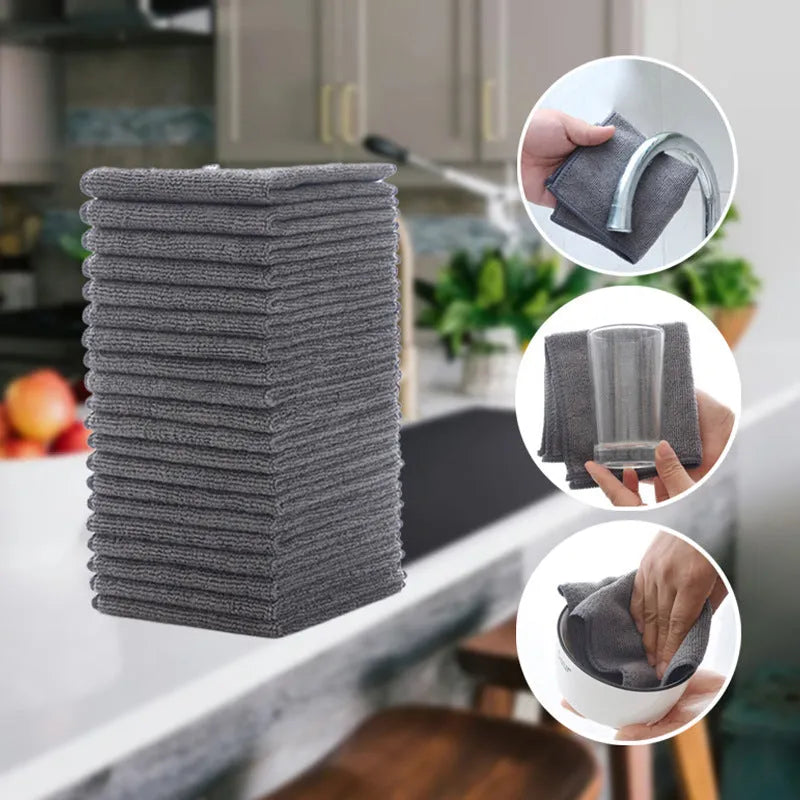 Grey square microfiber kitchen cleaning cloth for oilproof decontamination of pots and bowls