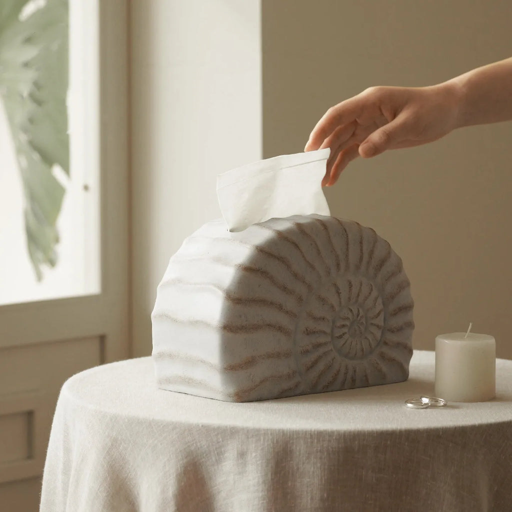 Conch ramble design resin tissue box cover with modern simplicity styling