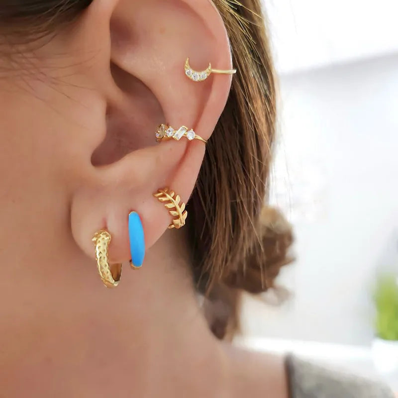 Geometric U-shaped oval curved epoxy earrings in seven colours on silver-plated copper
