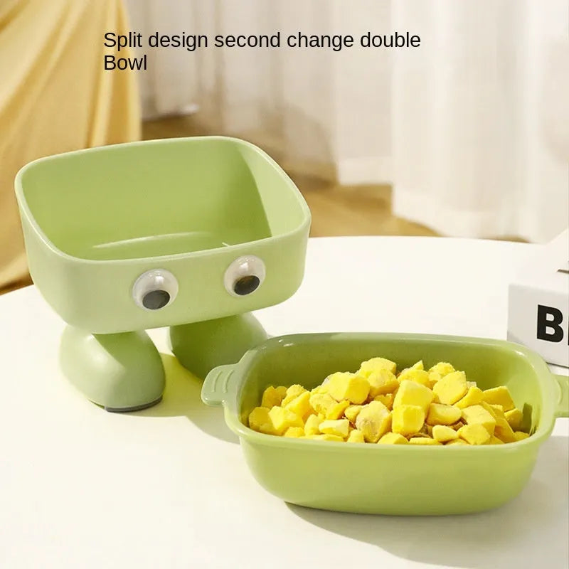 Robot-shaped elevated cat bowl with 15-degree tilt and detachable inner bowl