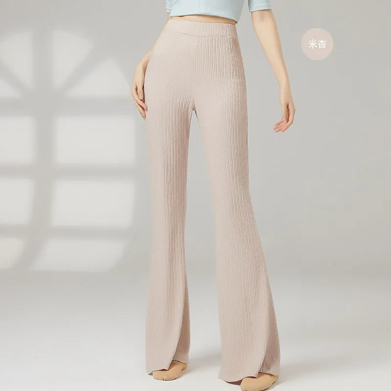 Women's classical dance practice pants in polyester fabric available in five colours for all-season training