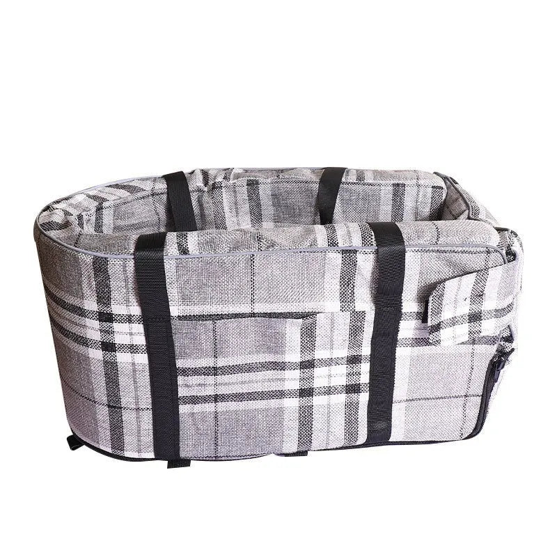 A cloth outdoor dog kennel in blue, suitable for car travel and four-season use.