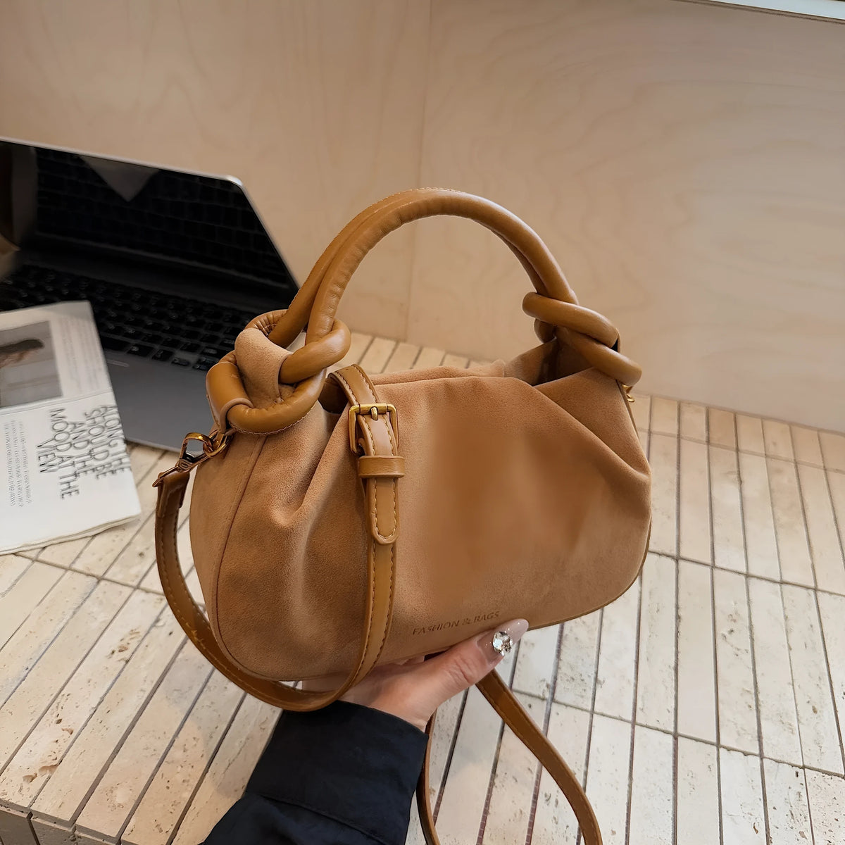 Women's retro PU flap shoulder bag, horizontal square shape, 22x7x13cm, available in black, red, khaki, brown, coffee.