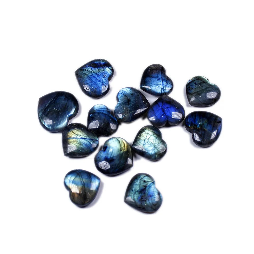 Natural pull feldspar heart-shaped handle pendant in blue ocean colour showing geometric design