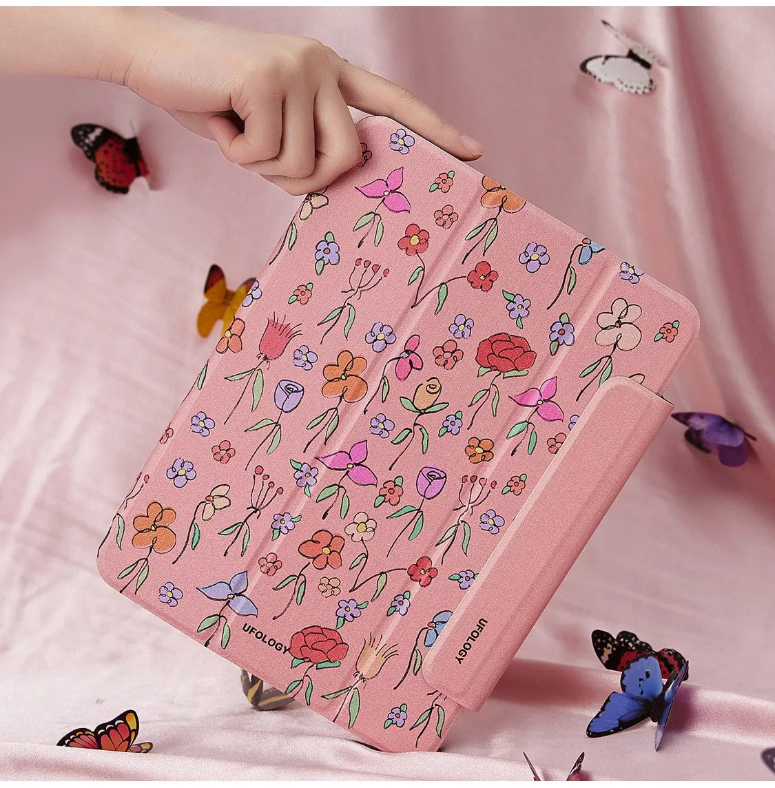 Magnetic protective sleeve for iPad Air tablets with polyurethane flat shell