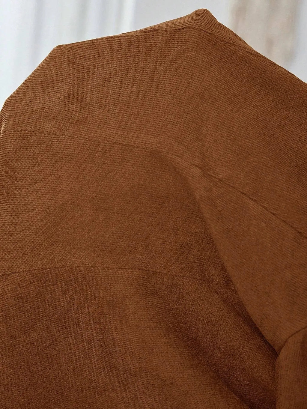 Brown lapel single-breasted leisure suit coat with long sleeves