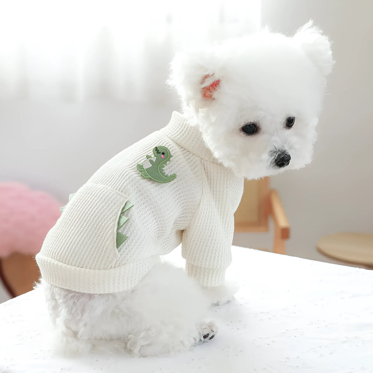Casual polyester round-neck pet shirt in XS to XL with dinosaur, letter and red heart style options