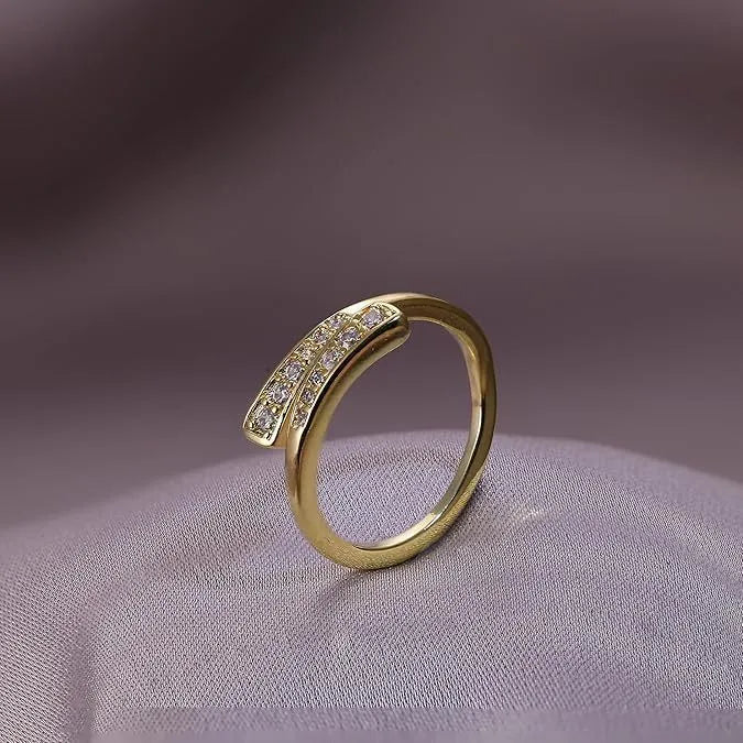 Geometric toe ring with 14K gold finish over copper plating in four colour variations