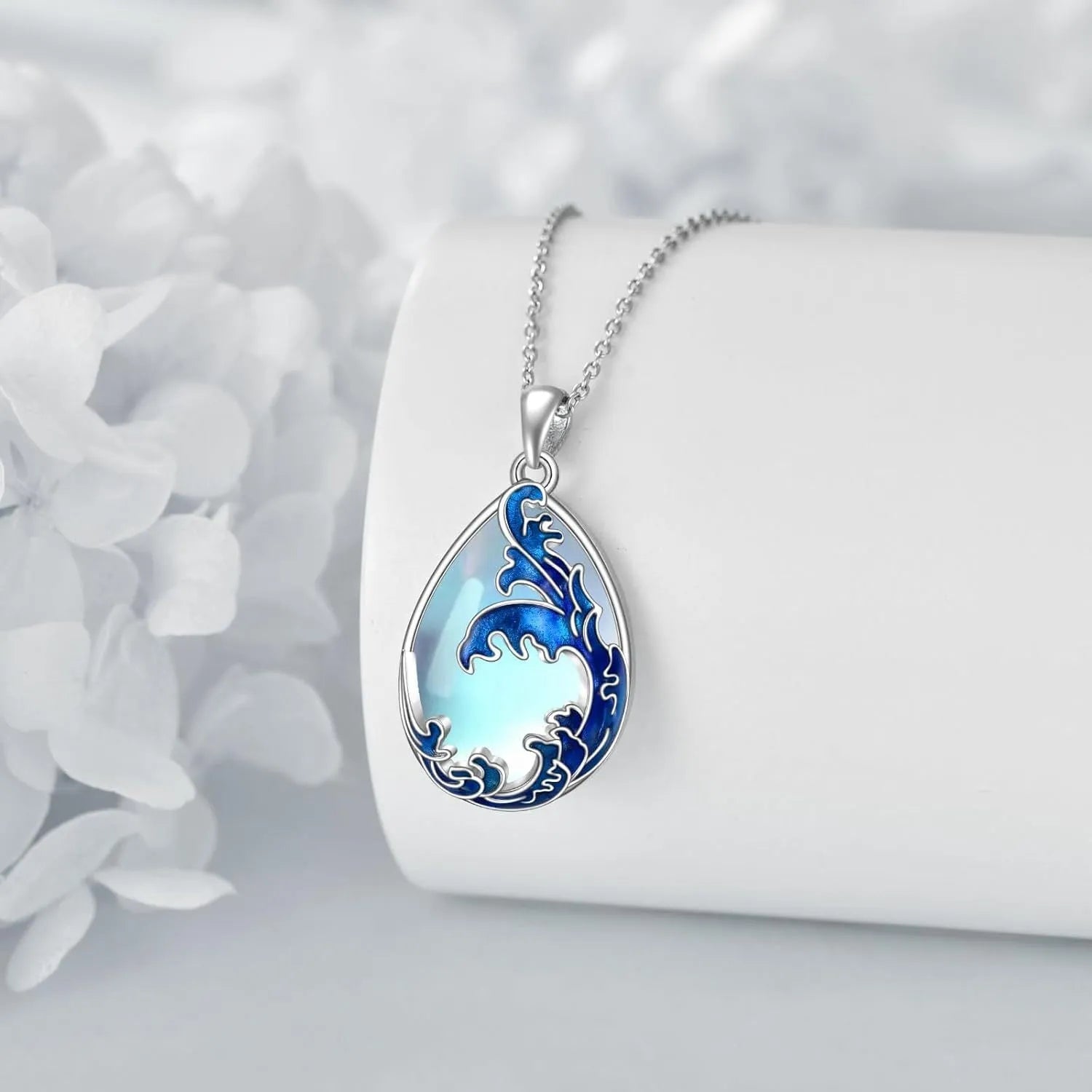 Moonstone blue heart pendant necklace with alloy chain