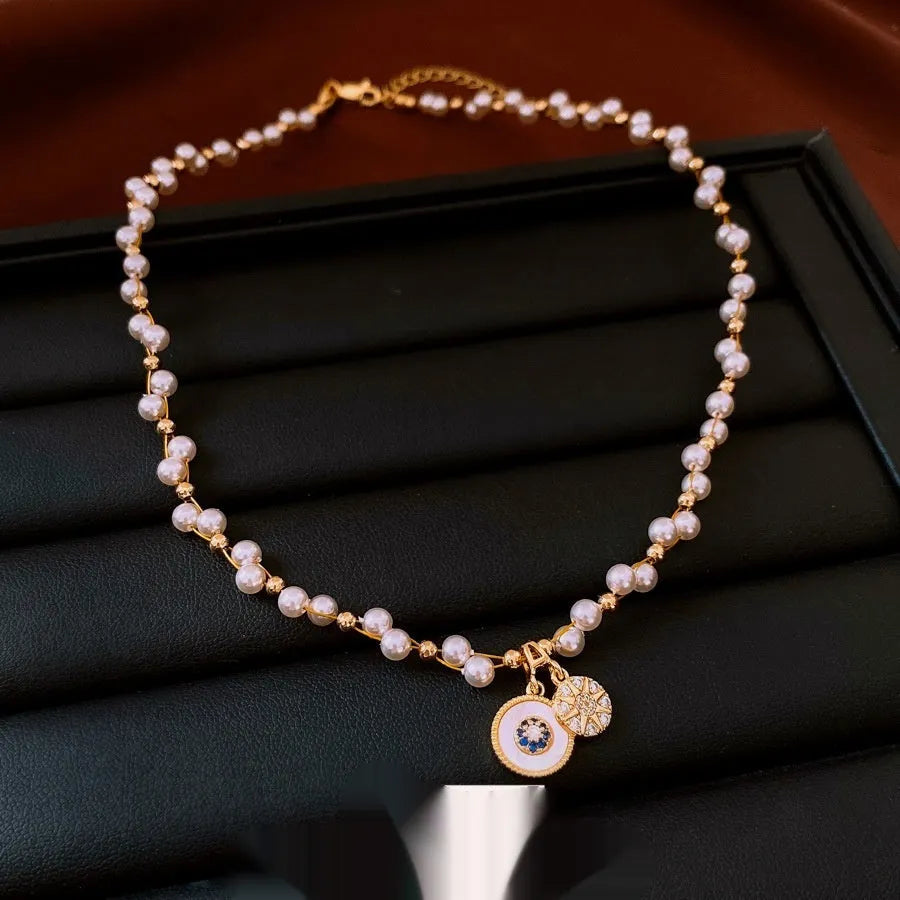 Gold electroplated zircon pearl round pendant necklace on adjustable 41-50cm clavicle chain