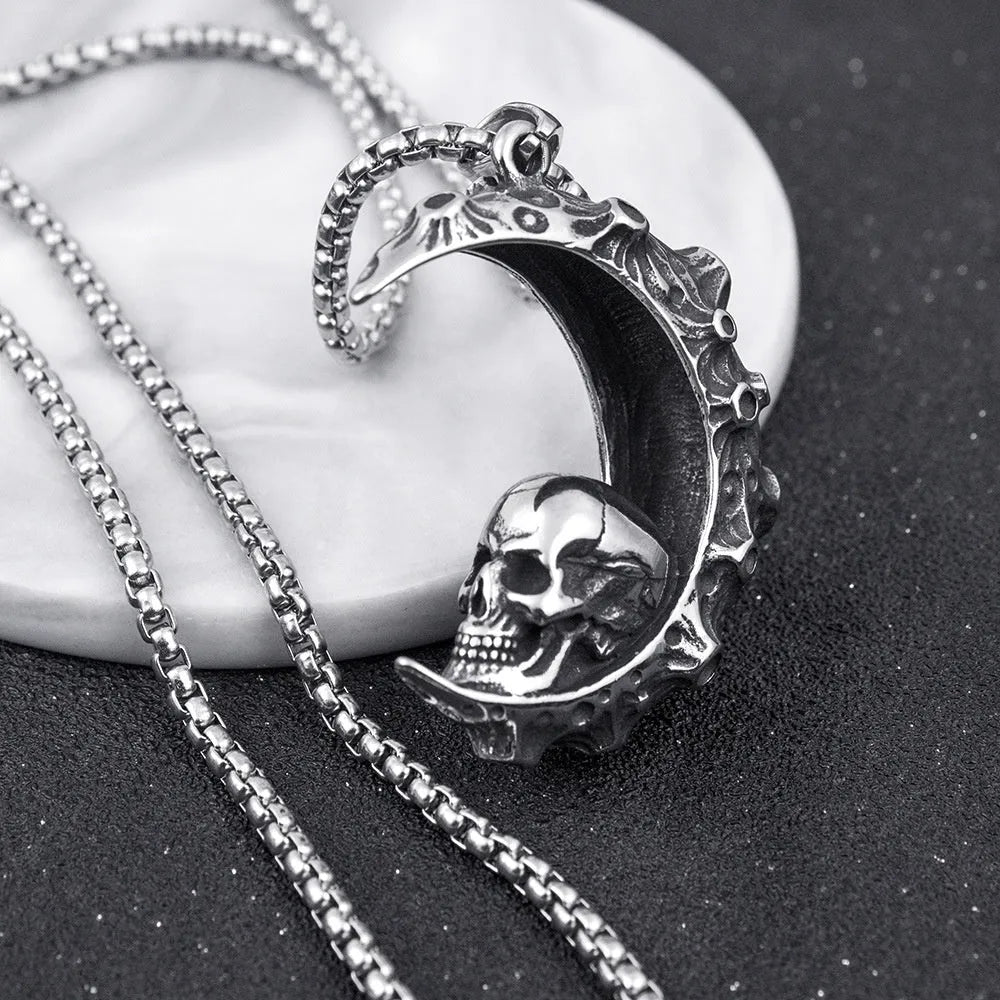 Men's silver electroplated skull necklace with stainless steel chain and alloy pendant