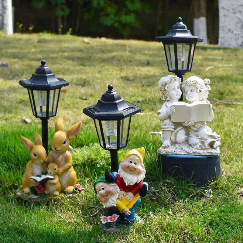 Hexagonal solar garden lamp in synthetic resin with American country design