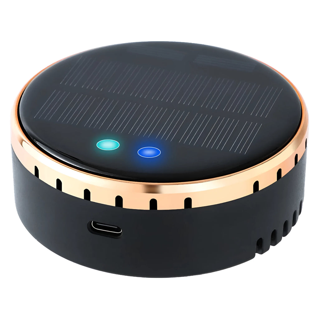 Solar-powered car air humidifier mounted at vehicle air conditioning outlet