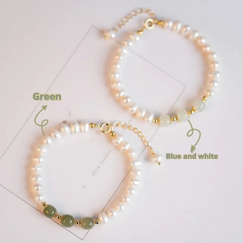 Natural freshwater pearl bracelet with diamond-shaped pearls in a Hetian jade colour.