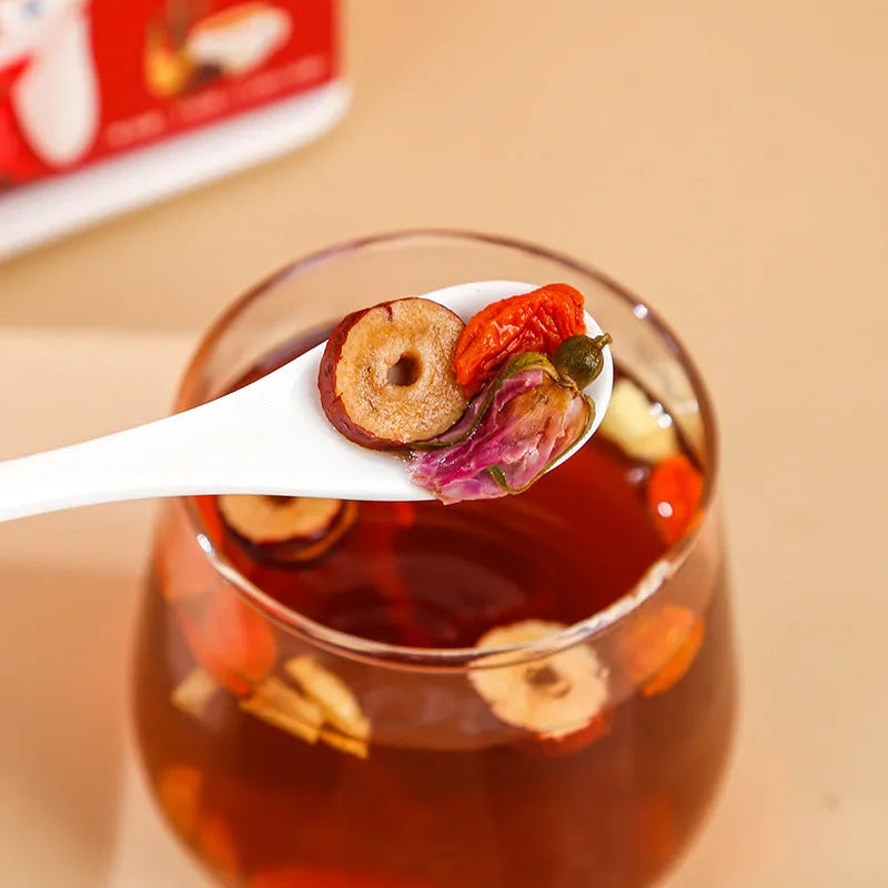 Box of Yuantang brown sugar ginger and red date herbal tea bags, 150g net weight.