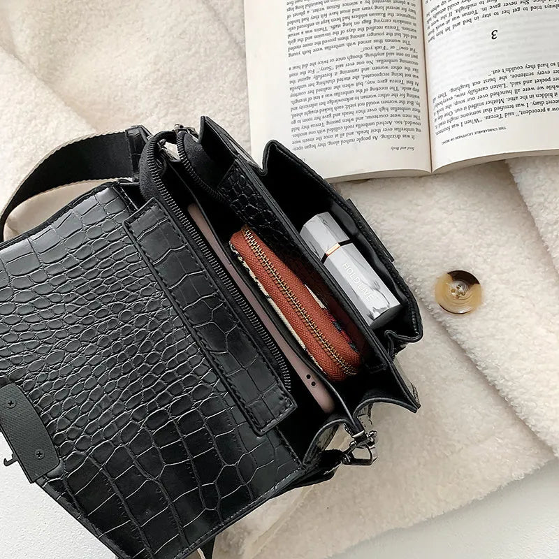 Vintage crossbody bag in PU fabric, dimensions 20cm by 14cm by 7cm, shown in available colours.