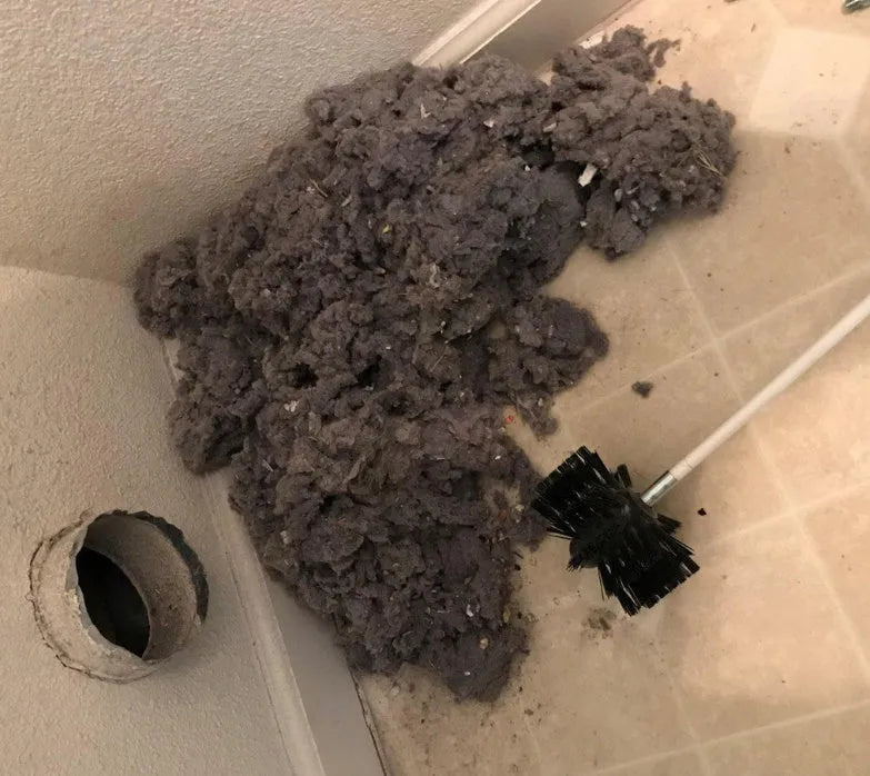 Flexible chimney and dryer pipe cleaning brush with nylon bristles and 600mm length