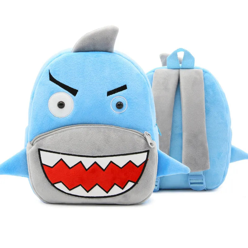 Children's plush backpack in animal design with dimensions 26cm high by 24cm wide