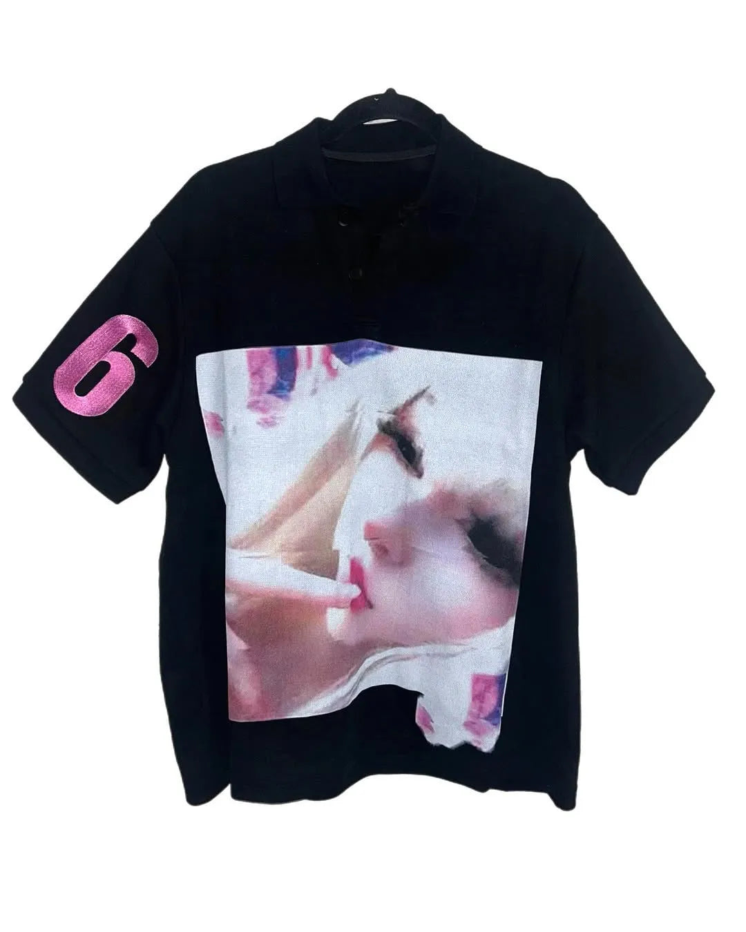 Short-sleeved polo t-shirt with a printed pattern in a choice of colours on a mannequin.