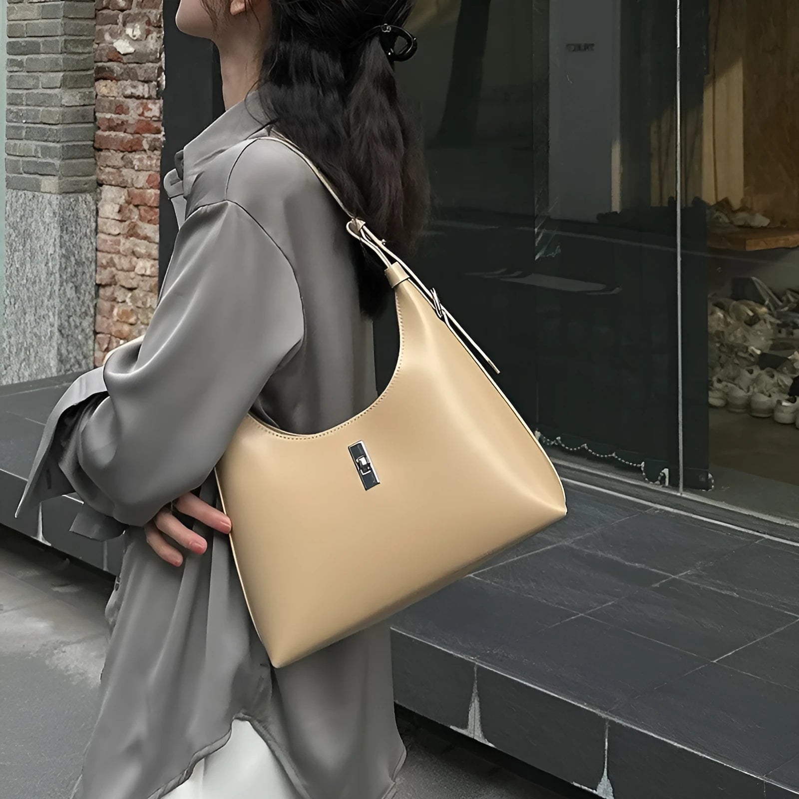 Genuine leather crossbody shoulder bag with sandwich pocket design in dumpling shape