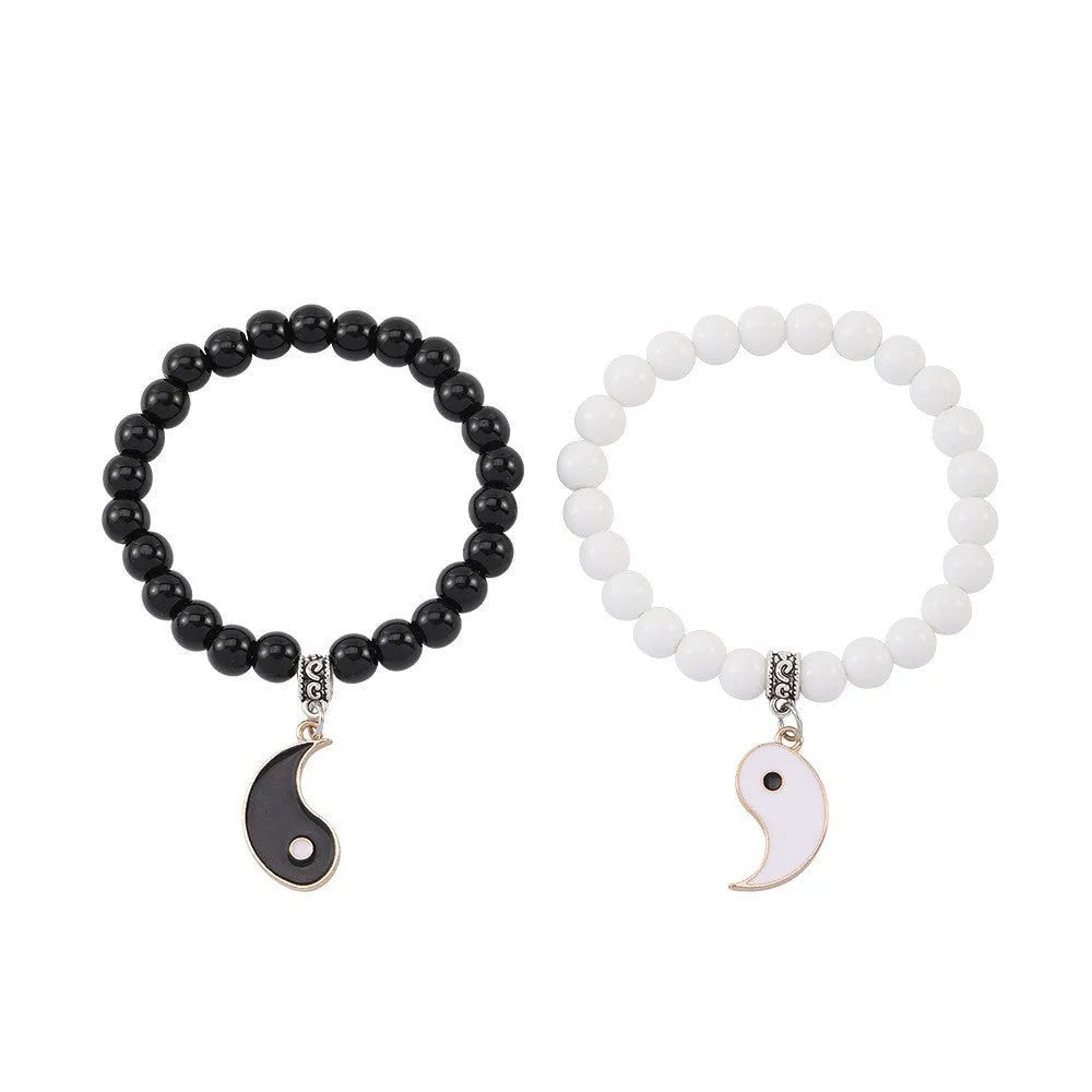 Geometric eight-diagram shaped alloy appetizer bracelet with electroplated finish in four colour variants