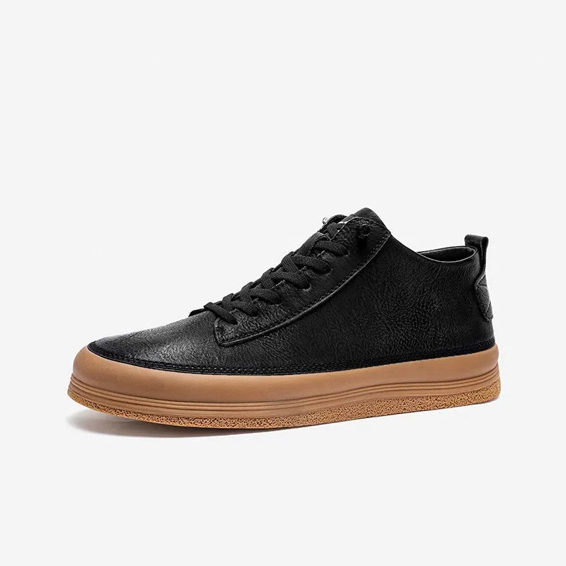 Men's black leather casual shoes with round toe and lace-up closure on rubber sole
