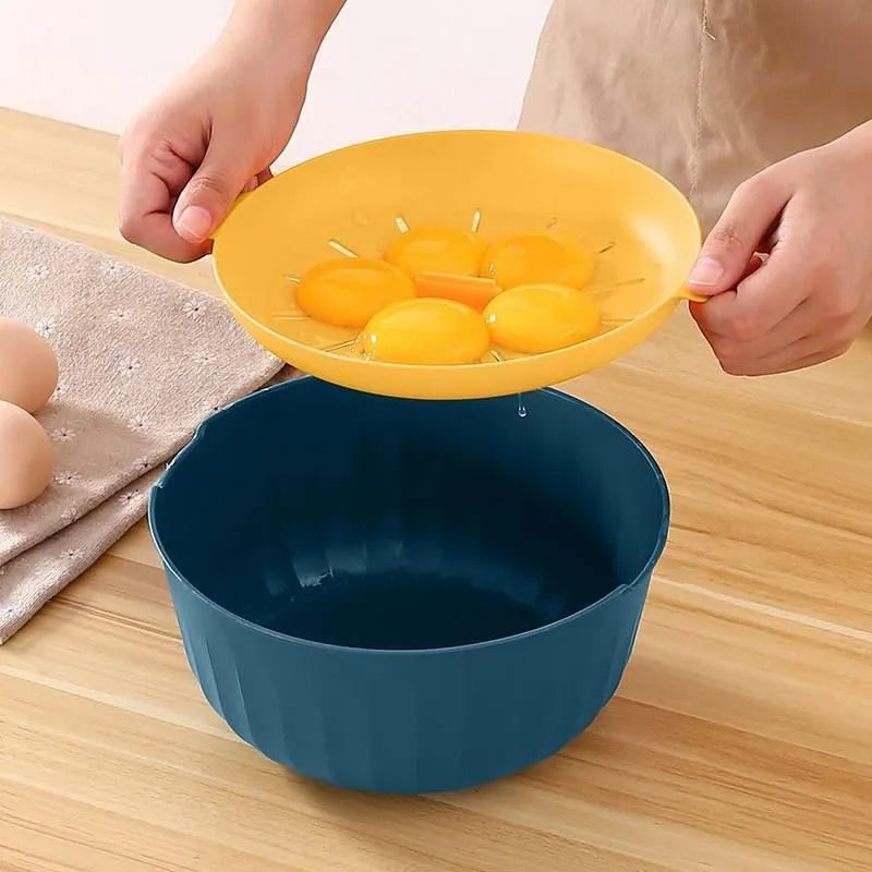 PP plastic egg yolk and white separator in blue yellow, Nordic green, or apple red for home kitchen use