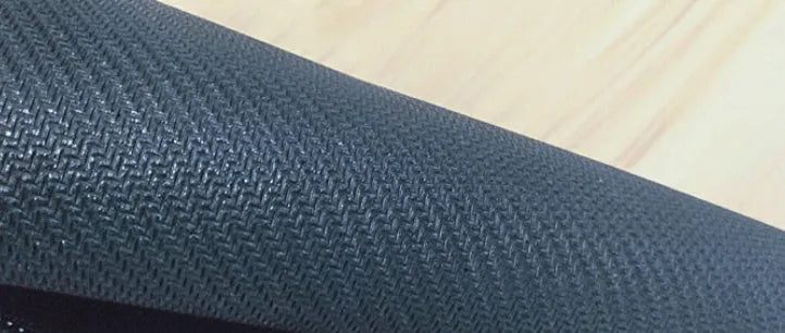 Large non-slip desk pad with thermal transfer pattern on natural rubber base for computer use