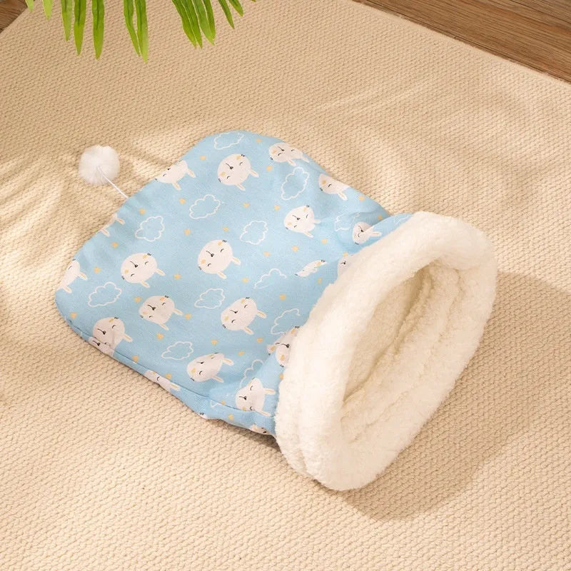 Flannel cat sleeping bag nest with PP cotton filling measuring 50x40cm