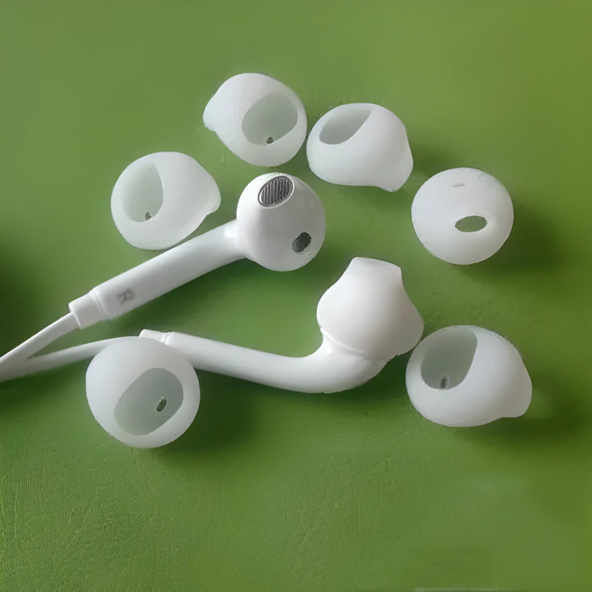 Black and white silicone protective sleeves for Samsung Galaxy S6 Edge G9200 G9250 G920A earphones