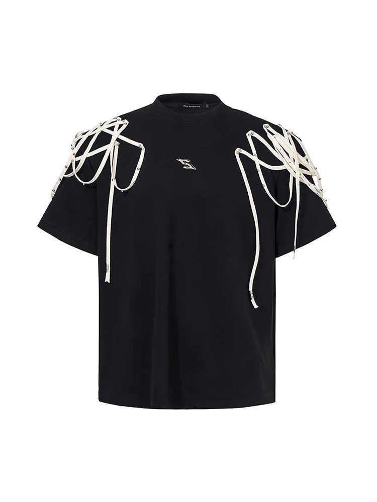 Black loose fit short-sleeved T-shirt with rivet ribbon padded shoulder detail