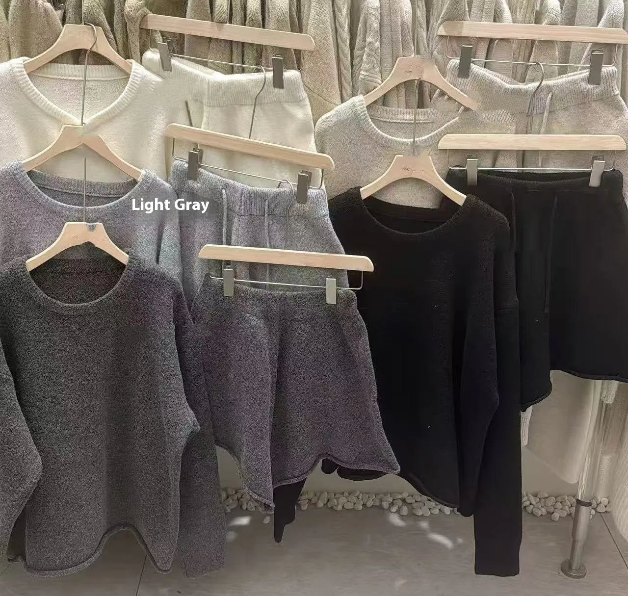 Women's loose-fitting knitted sweater and wide leg shorts two-piece set in neutral colour