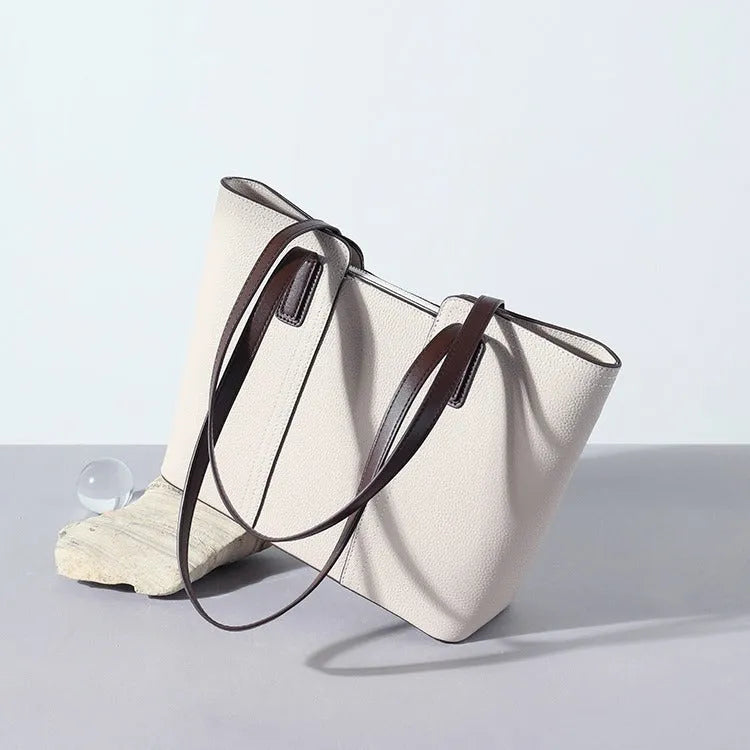 Genuine leather women's shoulder bag in khaki colour with sandwich pocket and box-type design