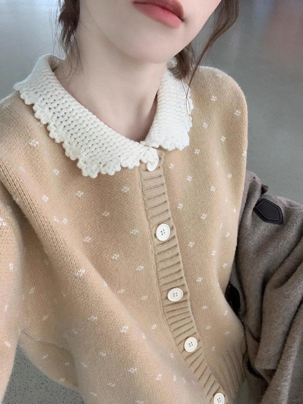 Retro Peter Pan collar floral knit cardigan coat in grey, apricot, or navy blue.