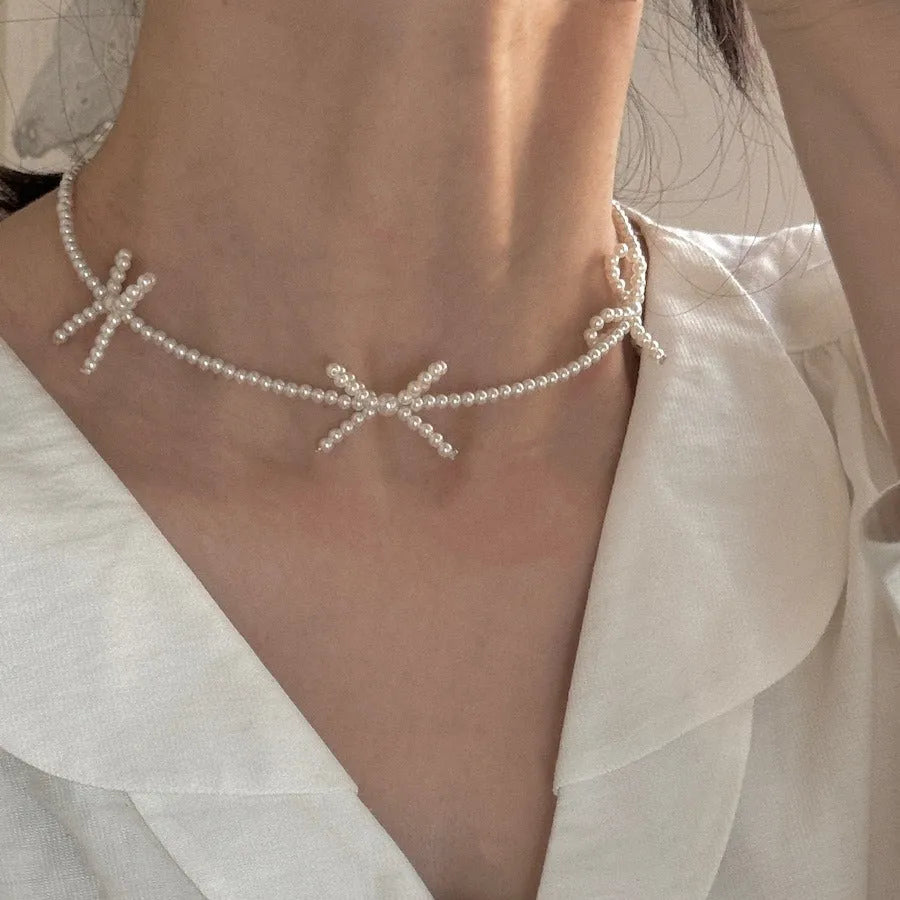 White bow design imitation pearl necklace for women with adjustable 31-40cm chain