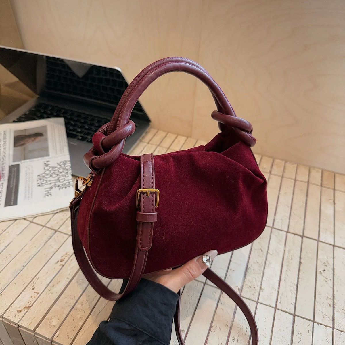 Women's retro PU flap shoulder bag, horizontal square shape, 22x7x13cm, available in black, red, khaki, brown, coffee.