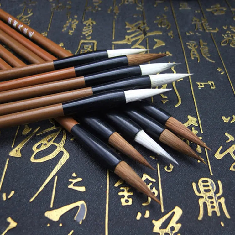 The Cloud Brushes makeup brush with solid wood or bamboo penholder, 21.5 cm length, S M L sizes, Brown or White colour