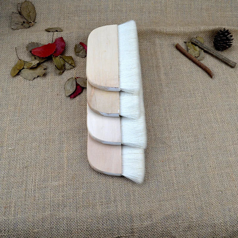 Wool art brush for mounting and shading in picture colour with four size options