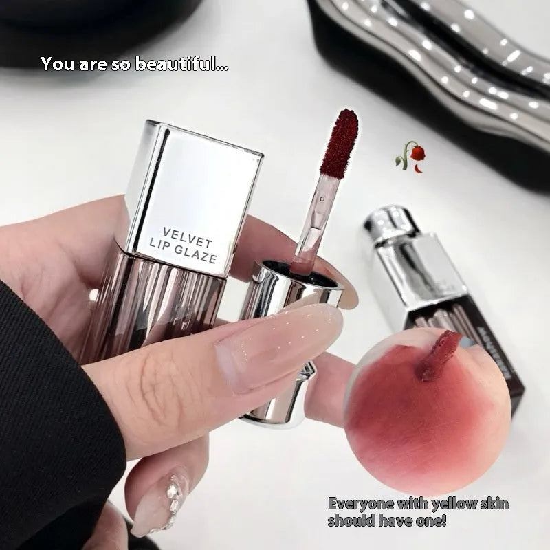 Kakashow matte velvet lipstick in a case, shade options displayed.
