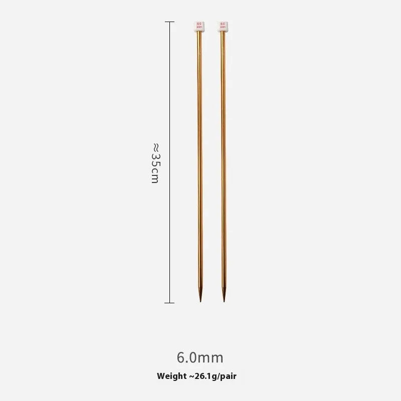 Set of crochet hooks in various sizes from 2.0mm to 9.0mm, each with a protective end cap.