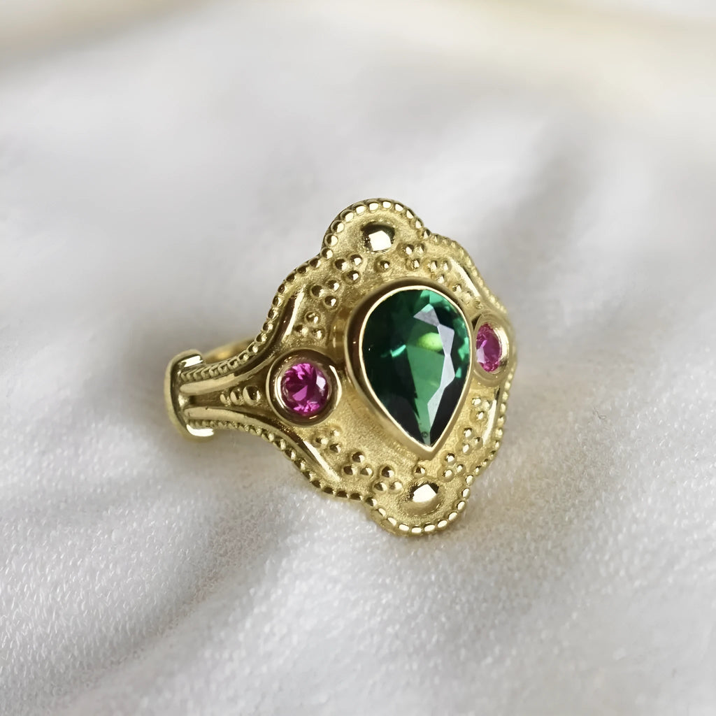 Women's gold-plated geometric ring with electroplated finish showing golden lvzuan colour