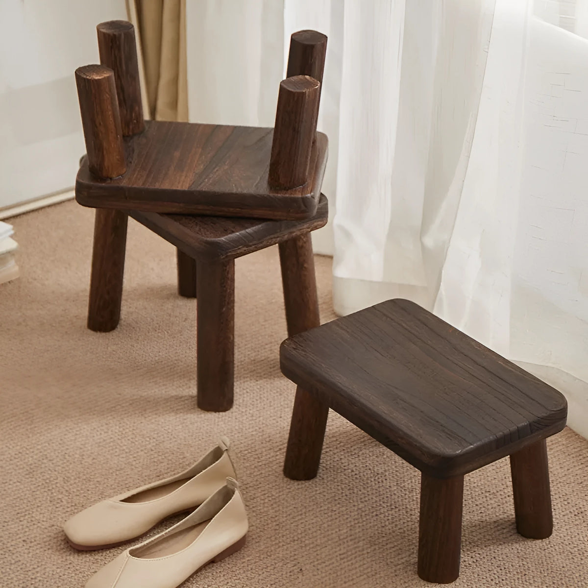Distressed finish solid wood shoe changing stool with bracket structure for household use