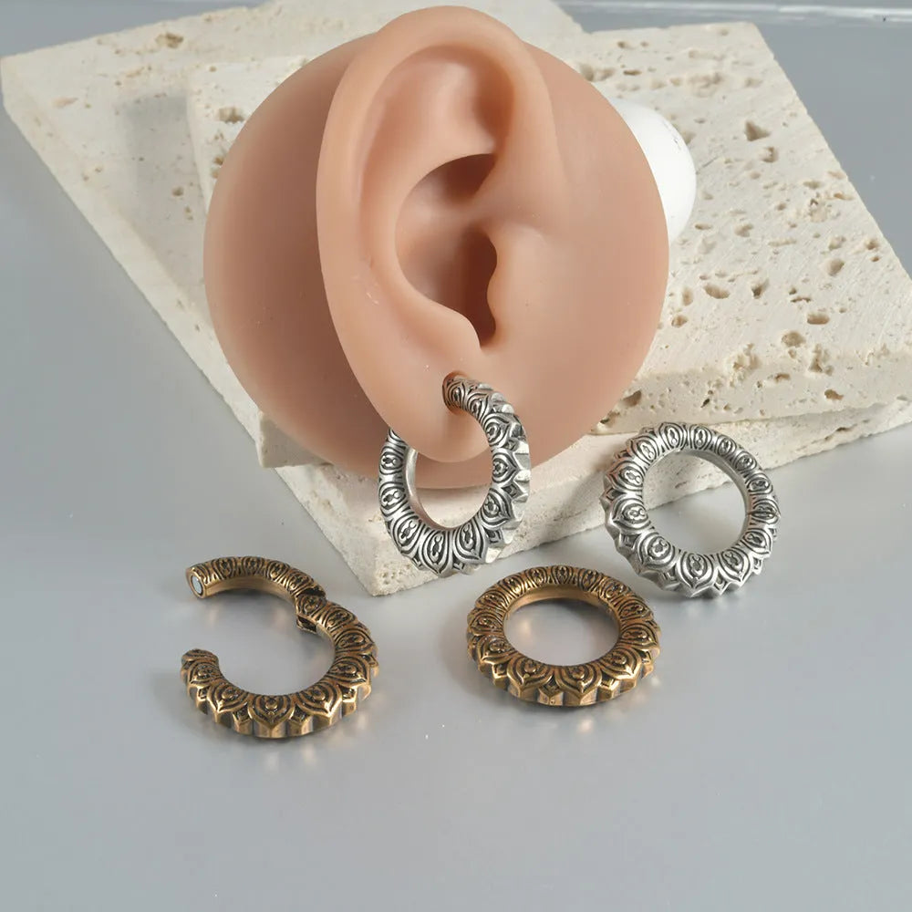 Large dragon-shaped hollow-out earrings in antique silver finish