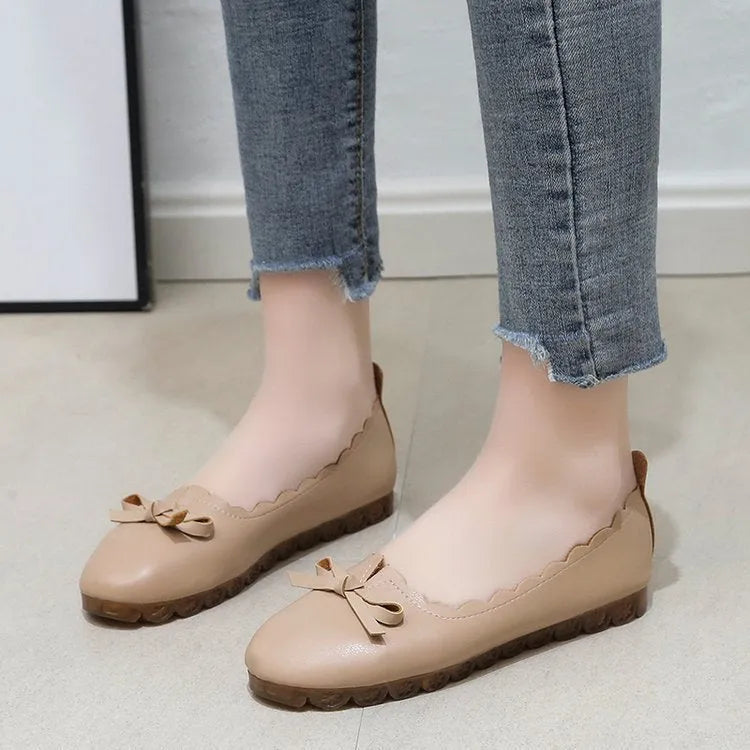 Korean style shallow mouth pumps in white and apricot, flat low heel 1-3cm, round toe, sizes 35-40